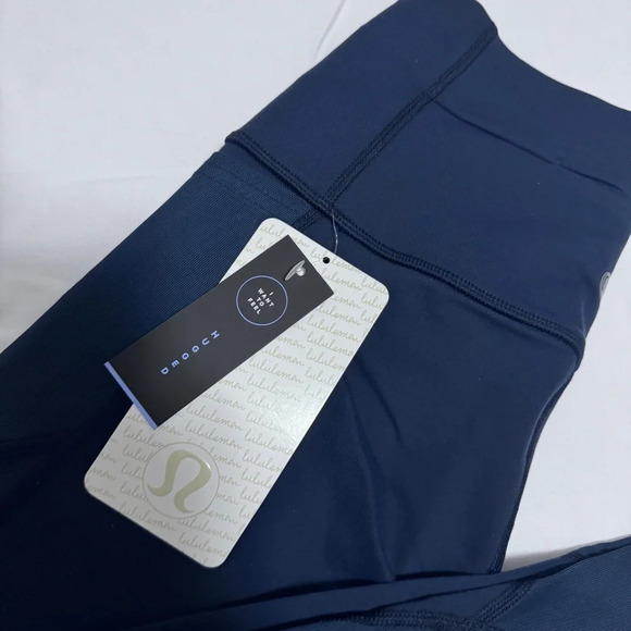 🆕💙Lululemon Make a Move Tight - Inkwell - Picture 2 of 14